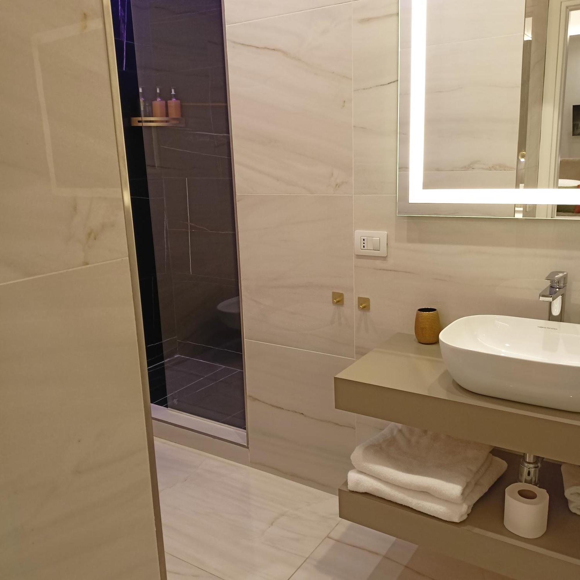 La Lepre Bovio Otel Napoli Dış mekan fotoğraf