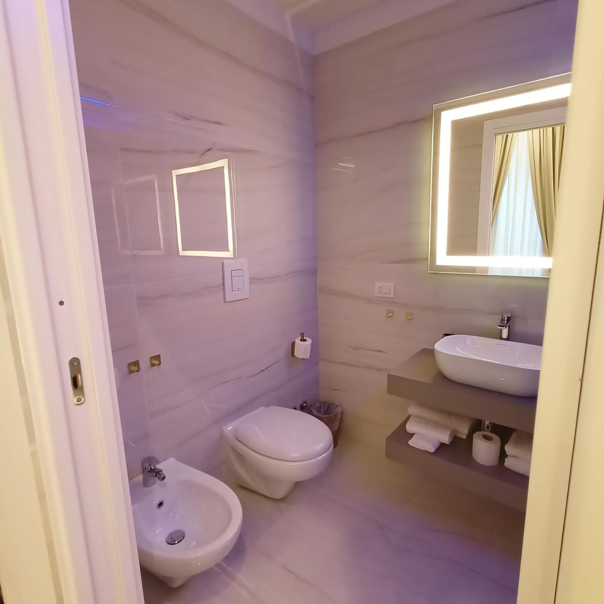 La Lepre Bovio Otel Napoli Dış mekan fotoğraf